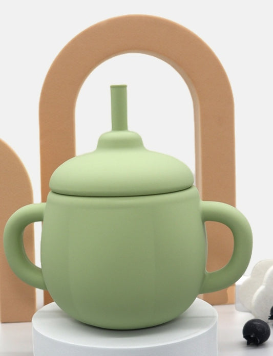 Sippy cup with handles