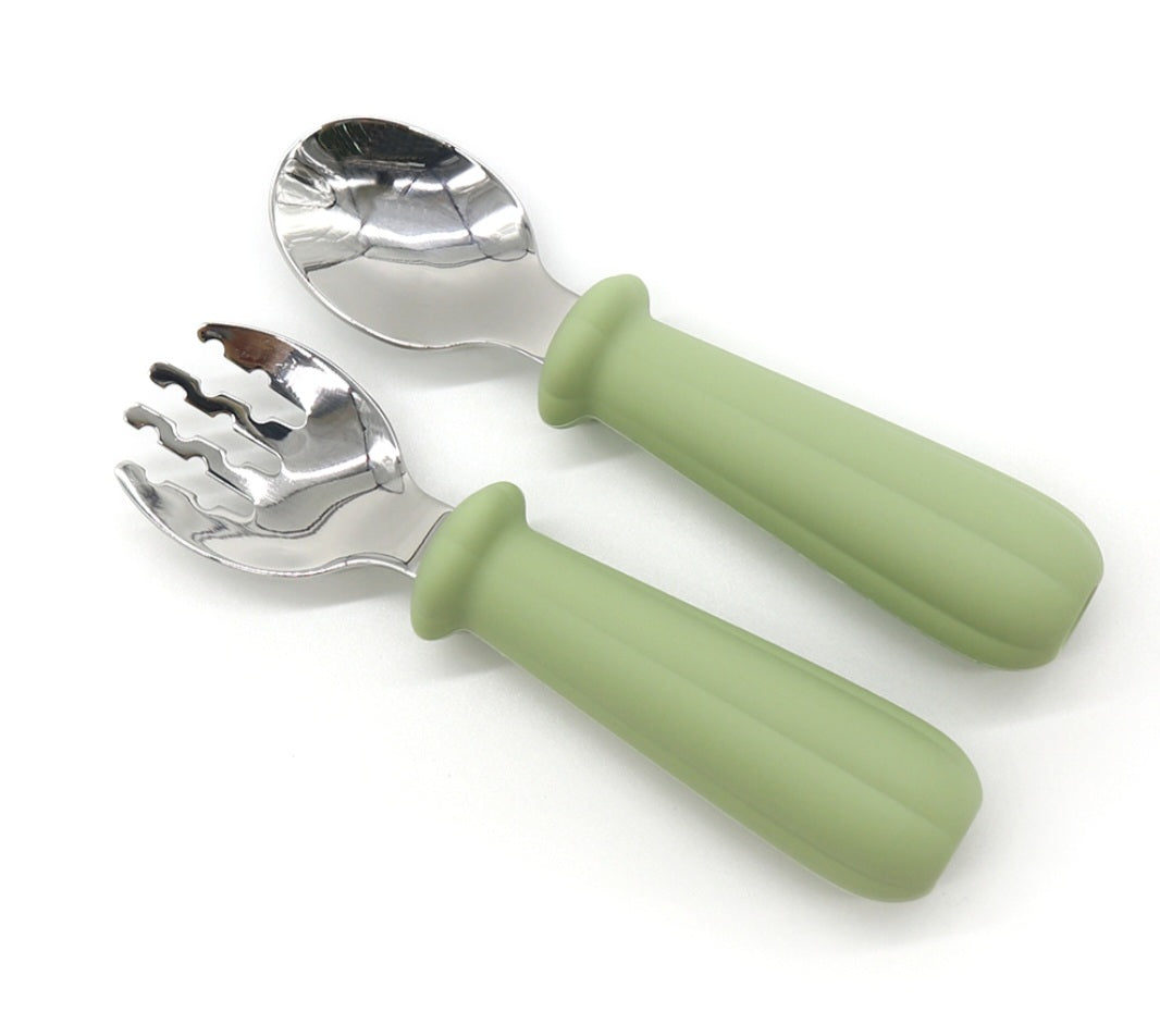 S/2 ergonomic silicone handle cutlery